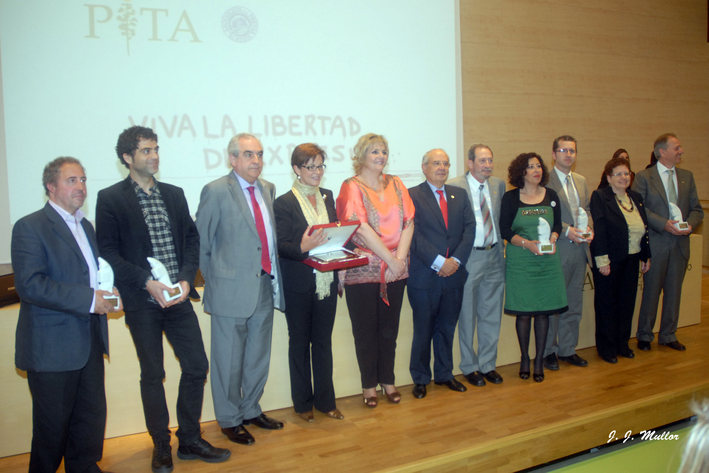 Foto de familia de los premiados. Foto: J.J. MULLOR